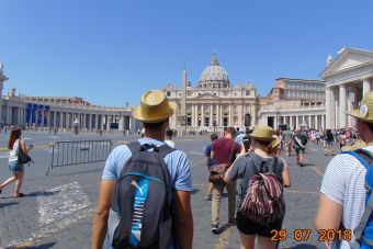 Mengeder Messdiener unterwegs in Rom