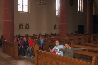 Quiz in der Kirche statt Spiele auf der Wiese