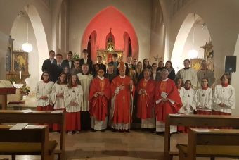 Weihbischof bestärkte Jugendliche beim Firmgottesdienst in St. Josef