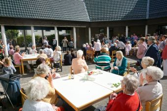 St. Remigius feierte bei strahlenden Sonnenschein