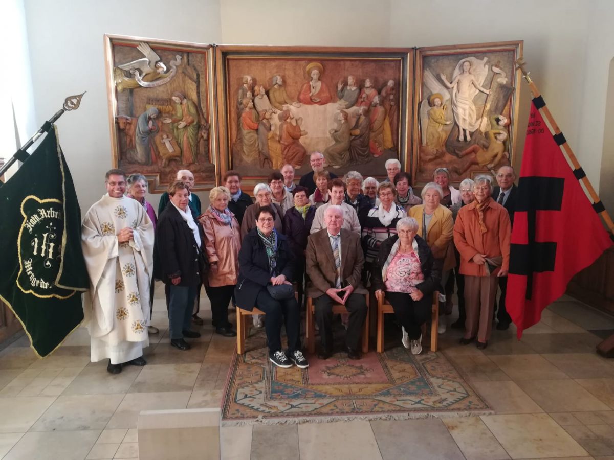 Gruppenbild zum 125-jährigen Jubiläum der KAB