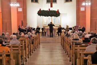 Adventliche Bläservesper lud zum Singen ein