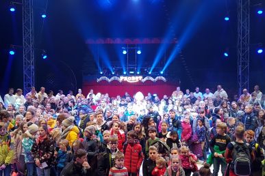 Messdiener besuchten Weihnachtscircus 