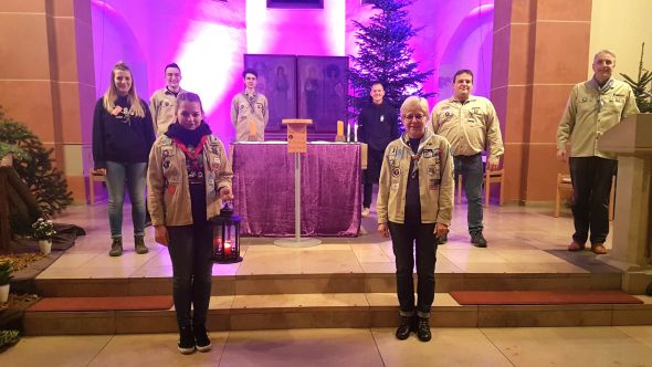 Gottesdienst mit dem Friedenslicht aus Bethlehem