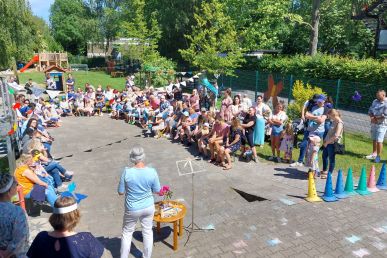 Fröhlicher Nachmittag beim Kinderfest 