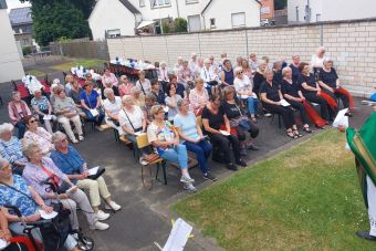 Frauen feierten Open-Air Gottesdienst