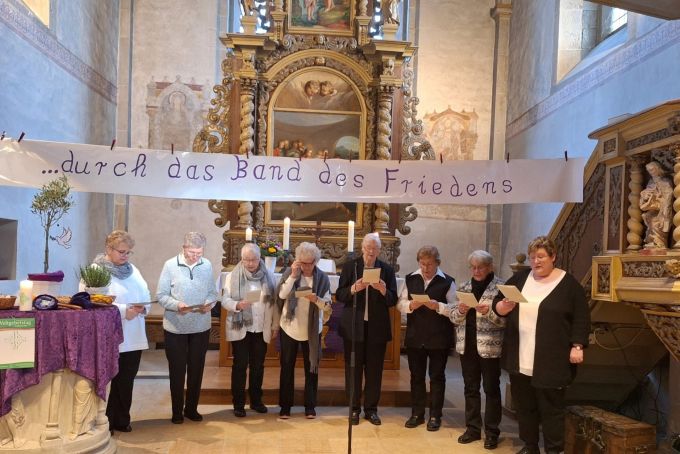 Beim Weltgebetstag "durch das Band des Friedens" verbunden