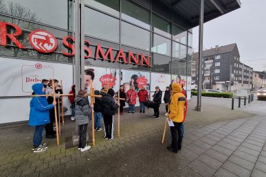 Jugendkreuzweg führte durch Eving