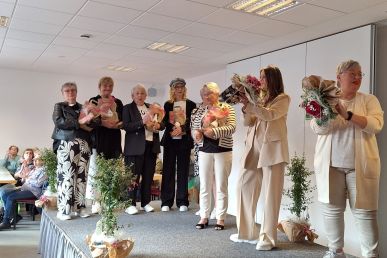 Frühjahrsmode kam bei Bodelschwingher Frauen gut an