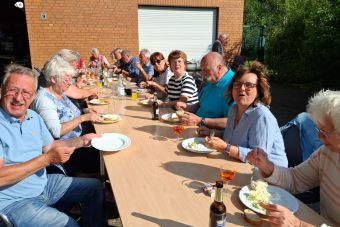 Mitarbeiterbesprechung und Sommerfest bei der Tafel in Nette