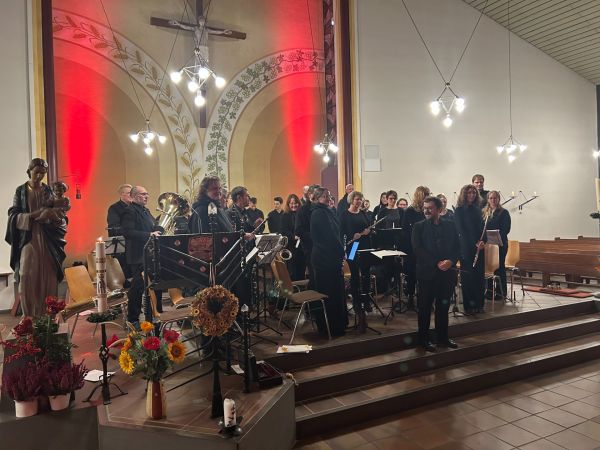 Do-Ton gab in St. Marien ein Konzert (Foto: Mindt).
