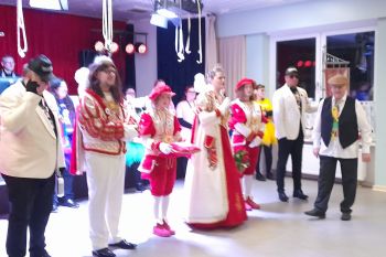 Ist die Welt auch noch so grau - St. Marien ruft laut Helau!