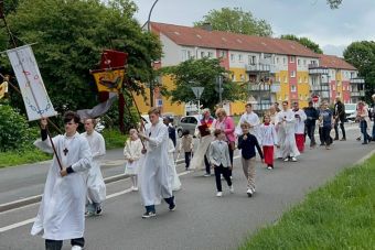 Fronleichnam wurde in den Stadtbezirken gefeiert