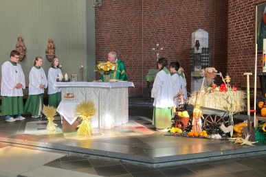 Sonniges Erntedankfest lud zur Begegnung und zum Teilen ein